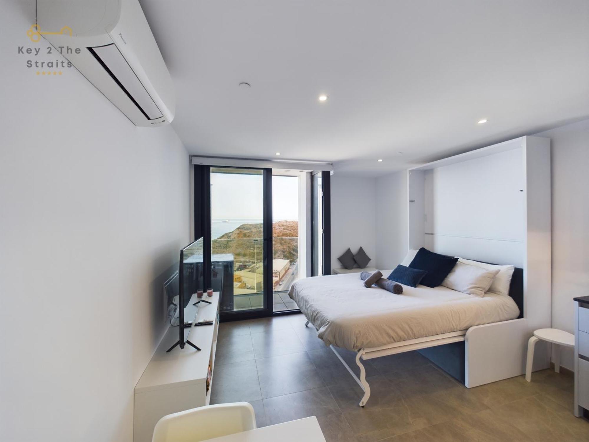 Luxury Sunrise Beach And Oceanview Room With Balcony Gibraltar Exterior photo