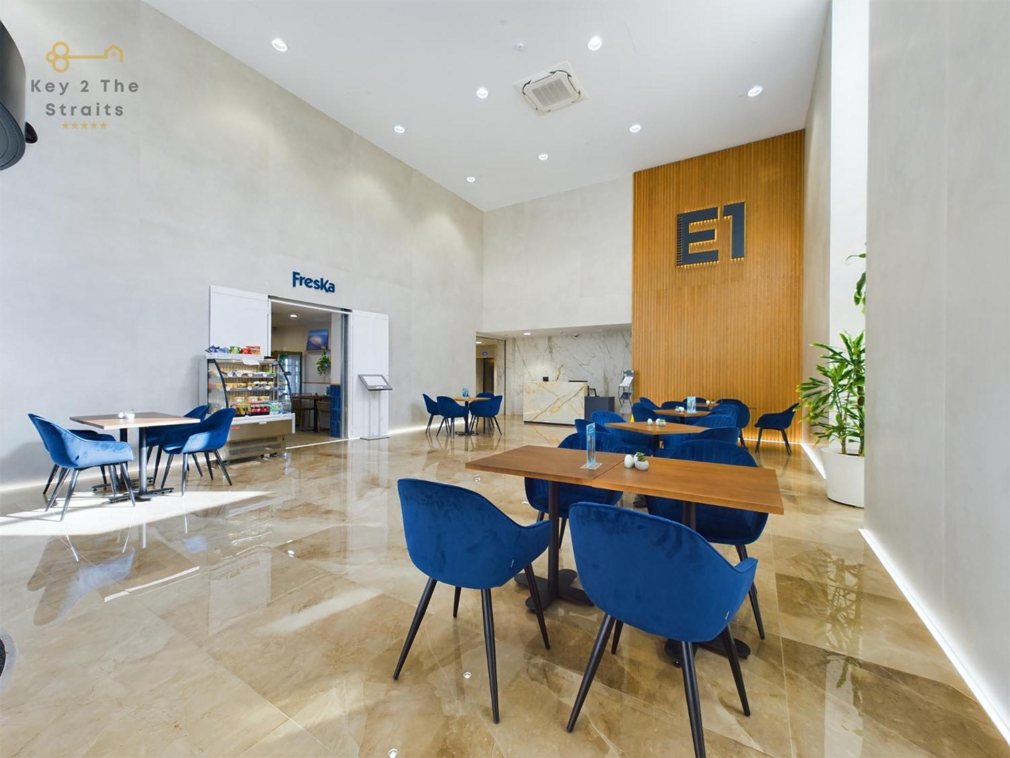 Luxury Sunrise Beach And Oceanview Room With Balcony Gibraltar Exterior photo